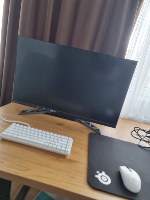 Monitor Lenovo Legion 4k / 144hz/ 31.5 INCH / IPS / GARANTIE