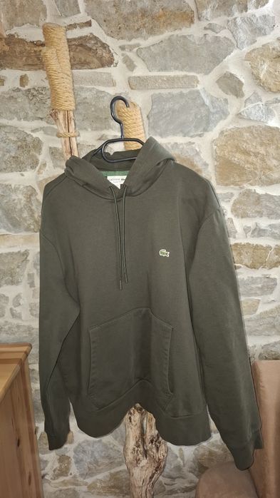 Lacoste суитчер.