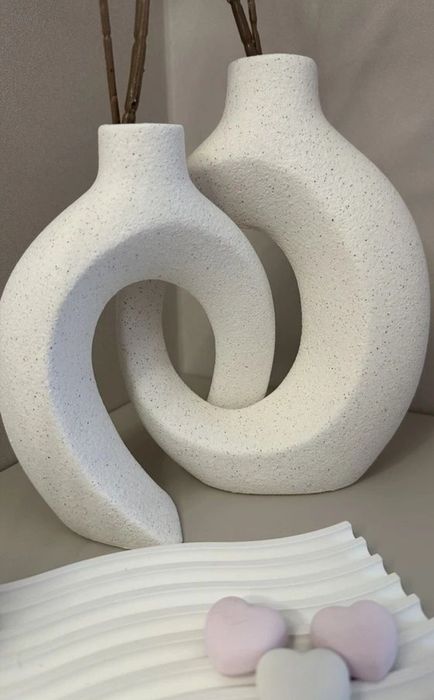 Керамическая ваза для цветов и сухоцветов интерьерная