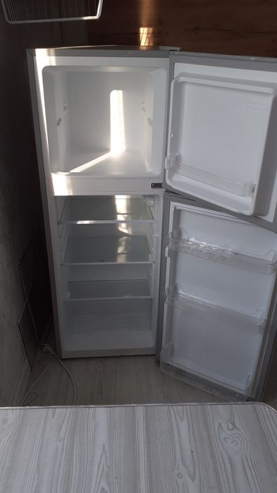 Продам холодильник Leadbros HD-142S