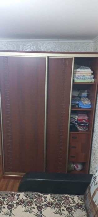 Продам шкаф, в идеальном состоянии.