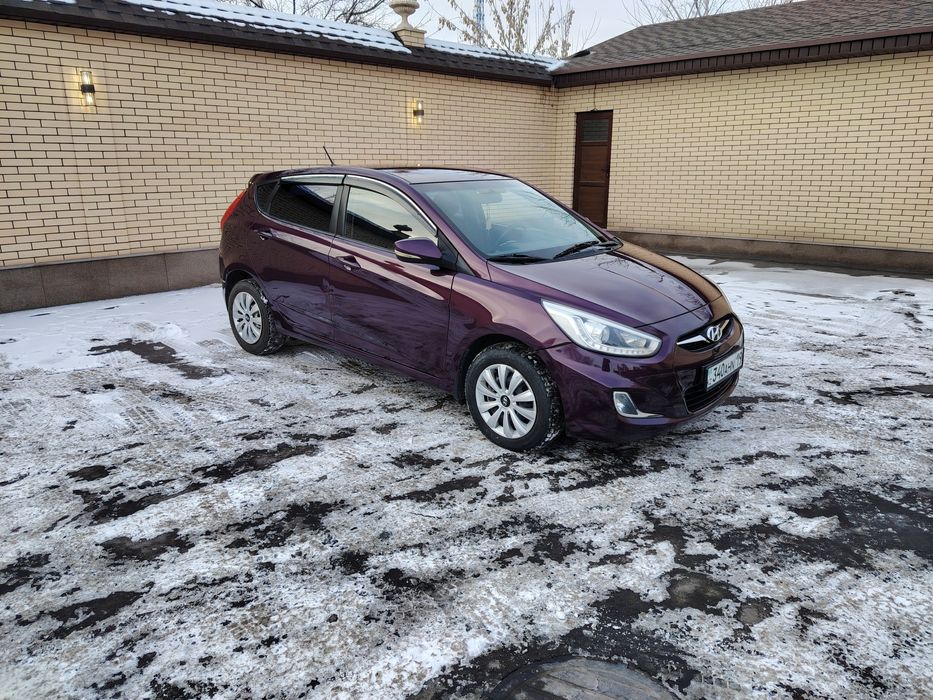 Hyundai Accent 2013 год