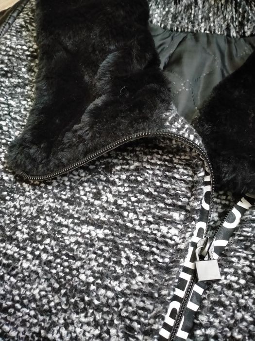 Пальто с кожаными рукавами