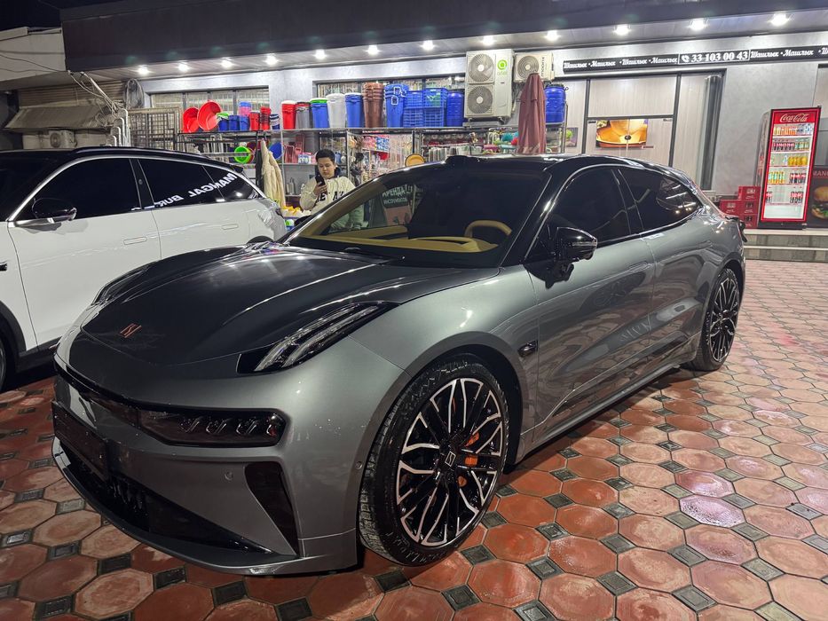 Zeekr 001 продаётся