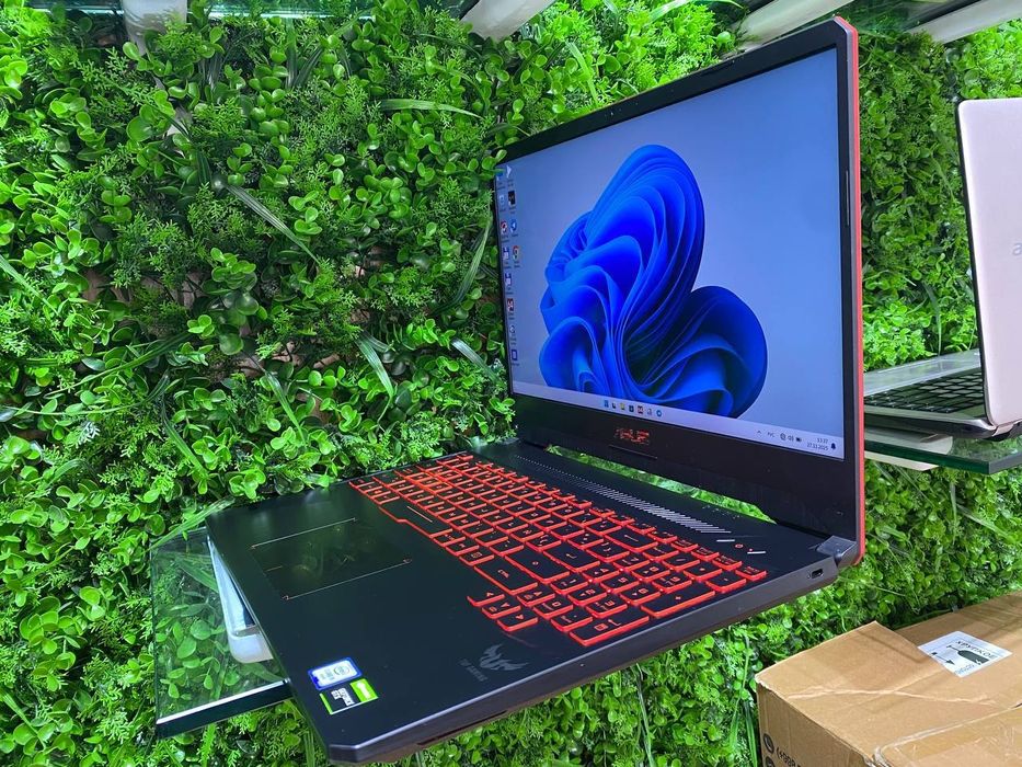 Asus Tuf Gaming core i5-8300H DDR4 8/512 SSD GTX 1050-4GB