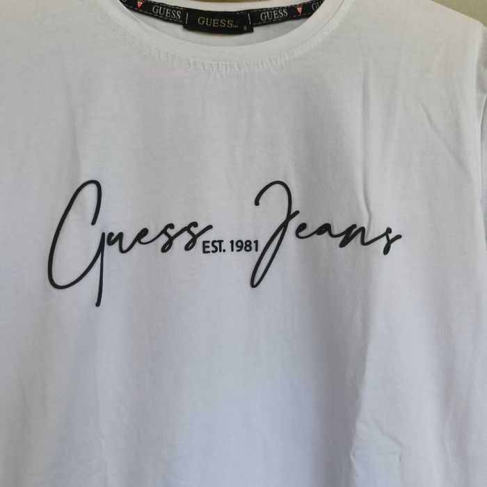 Мъжка/ тийнейджърска тениска на GUESS, размер S