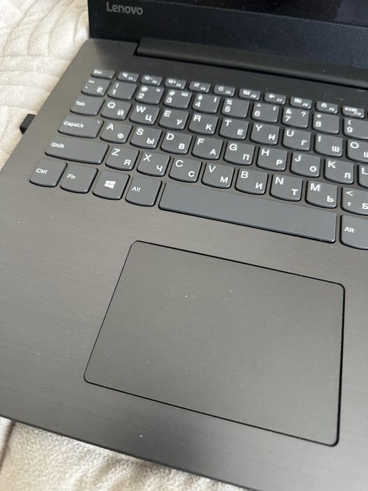 Офисный ноутбук Lenovo