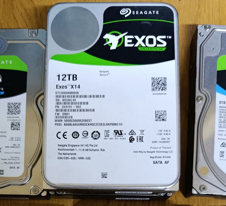 Жёсткий диск 12 Тб