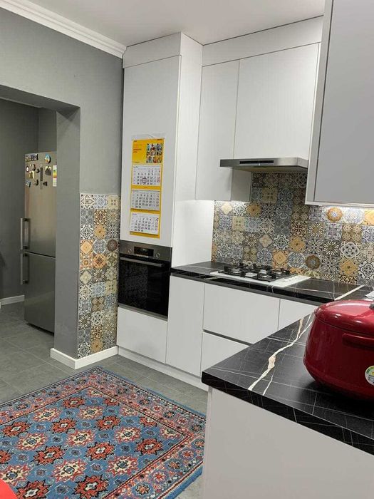 Кухня на заказ! Скромная кухня, современная! Мебель на заказ