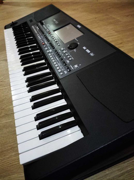 Eladó Korg pa 600