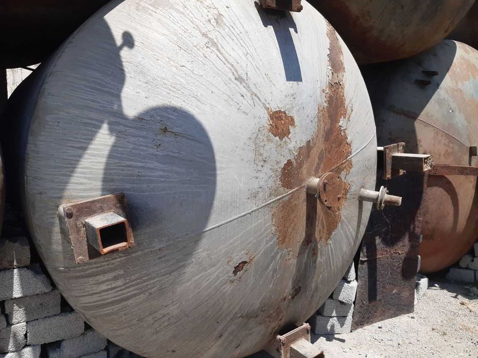 Продаются ёмкости 20 кубовые .Звоните. Срочно.