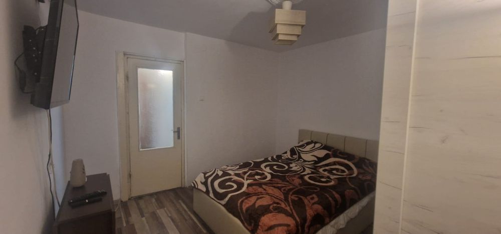 Închiriez garsoniera mobilata cartier Valea Rosie