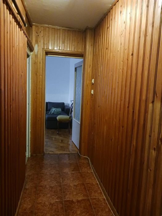 Închiriez apartament 2 camere