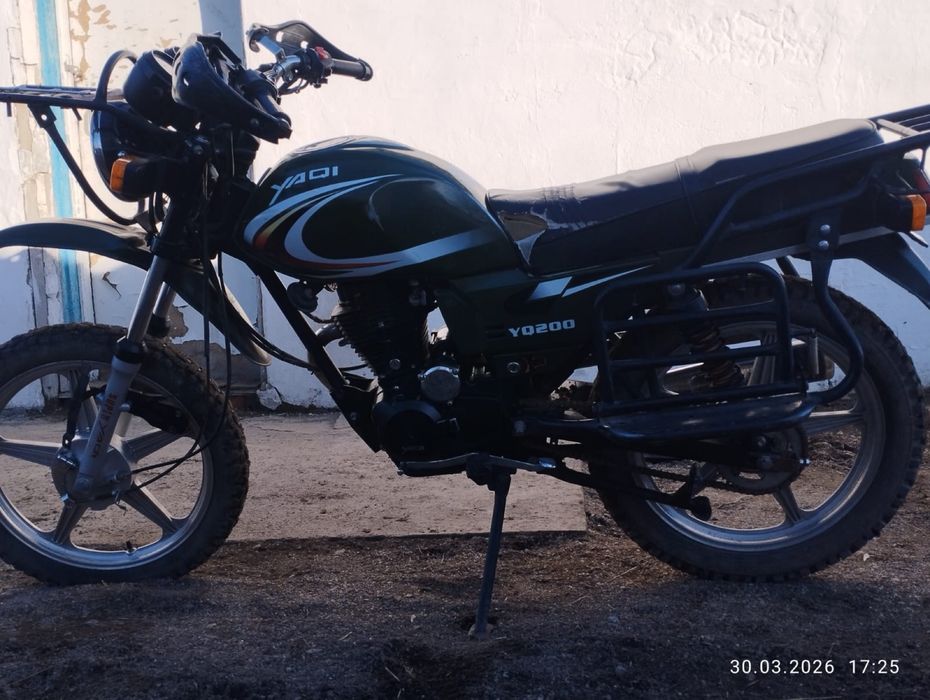 Продается мотоцикл Yaqi 200