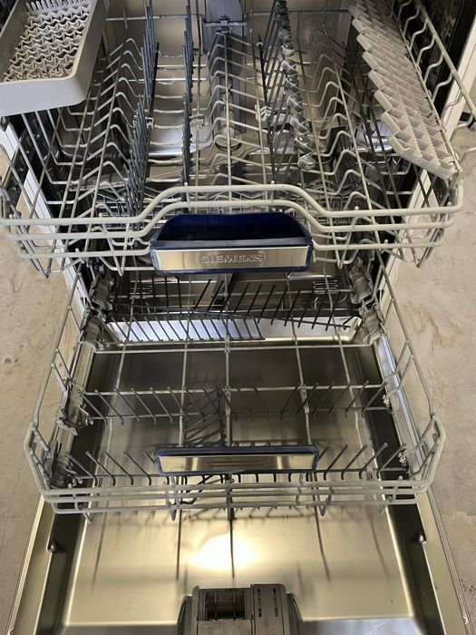 Съдомиялна за пълно вграждане Siemens 60см