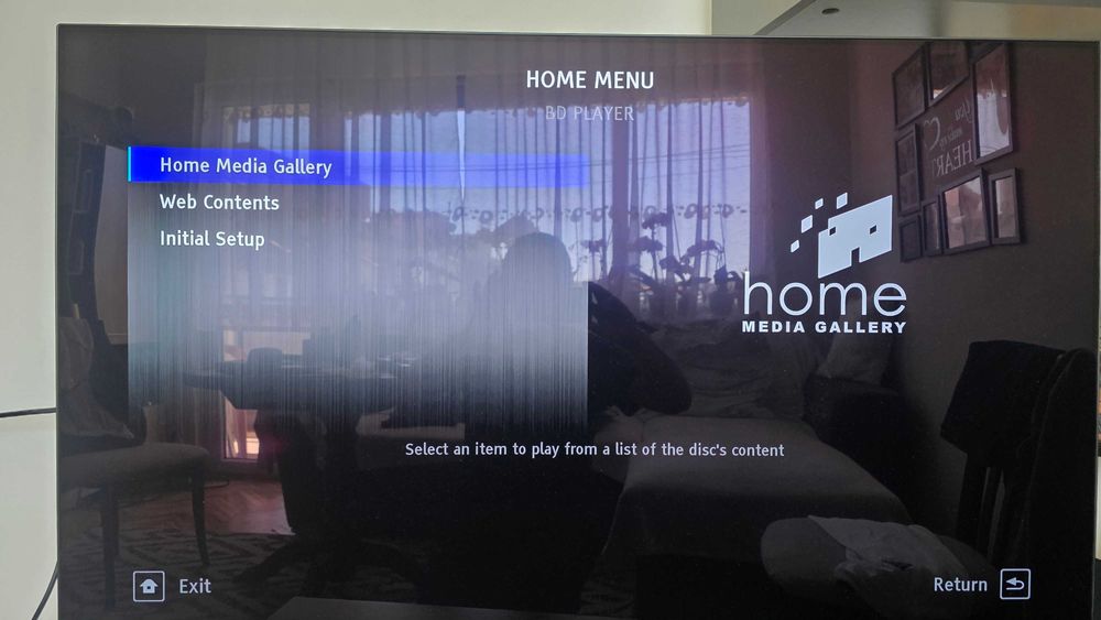 Продавам универсален плейър Pioneer BDP-450