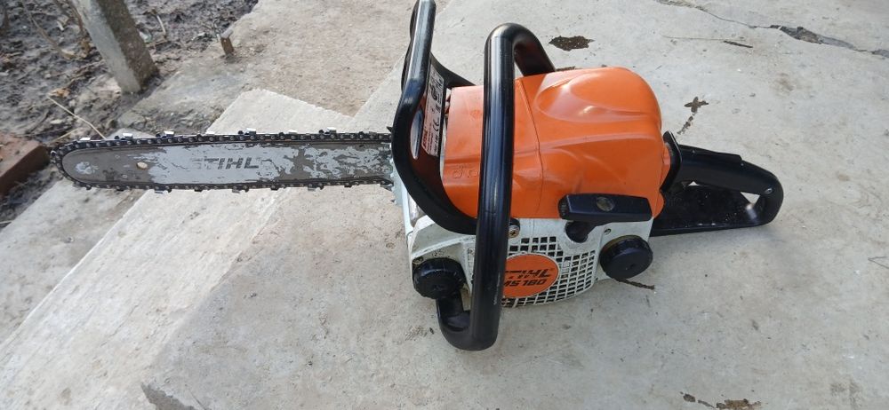 Vând Drujba Sthil  180 MS