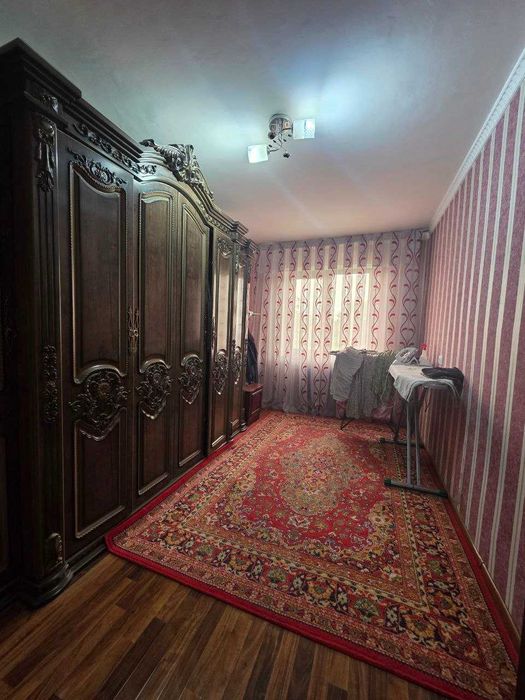 Продаётся 4х комн квартира на 3 этаже Ор-р Пиридастгир