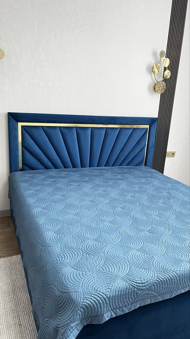 Двухспальный кровать