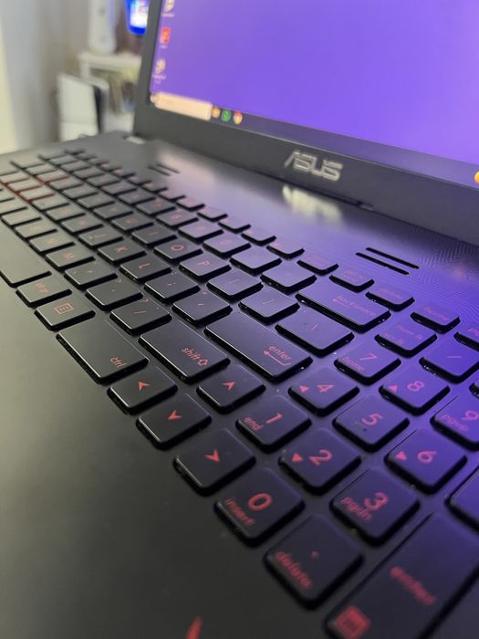 Vand Laptop Asus Gaming !! Ruleaza exceptional!