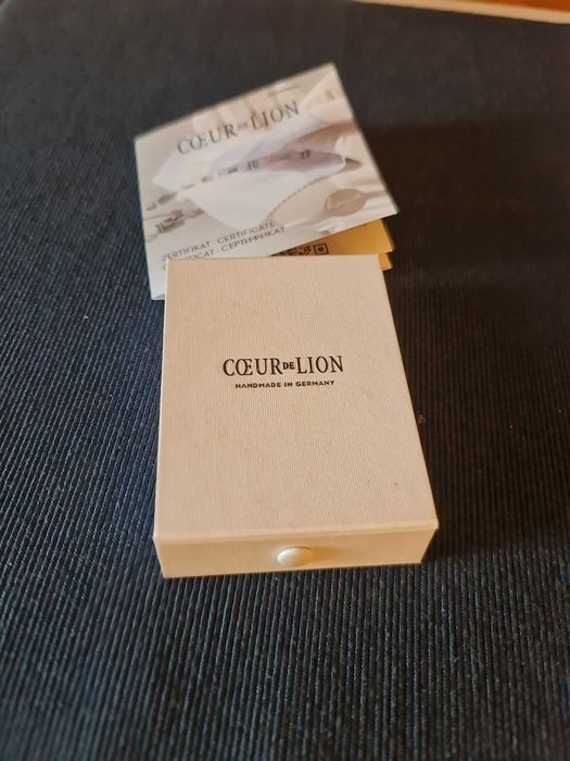 Елегантни обеци с естествени камъни на Coeur de Lion
