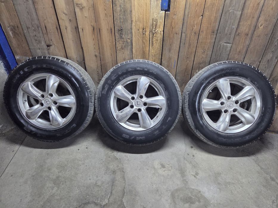 Продам шины на дисках