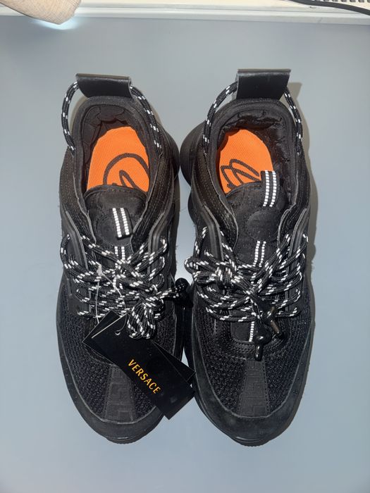Versace Chain Reaction