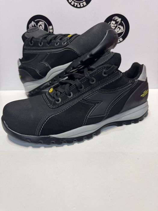 Работни обувки с метално бомбе DIADORA .Номер 45