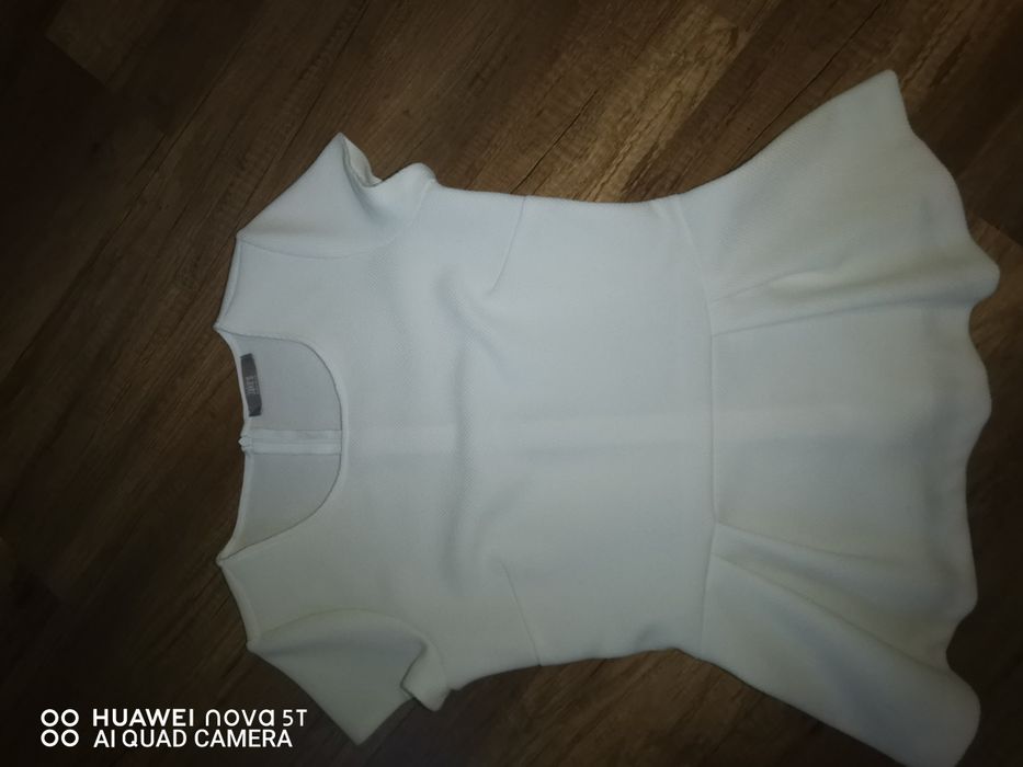 Top peplum din țesătură groasa