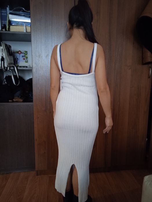 Продам платье новое