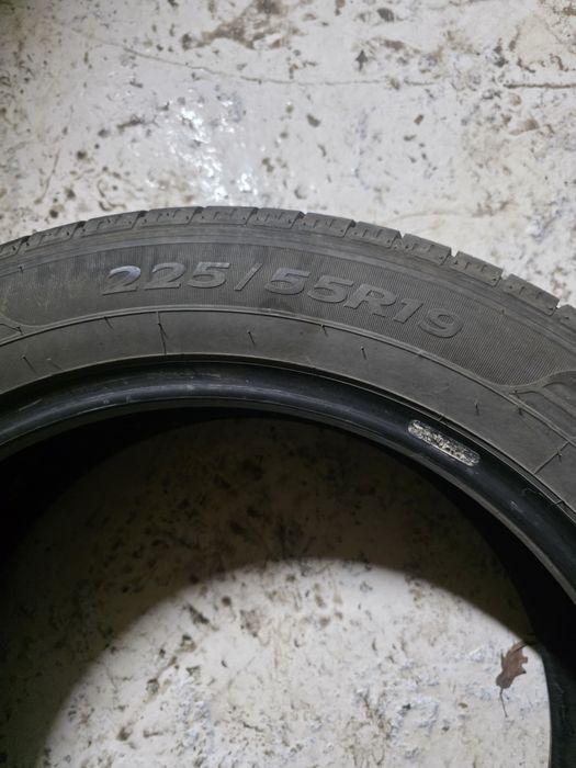 Продам летние шины 2 шт.