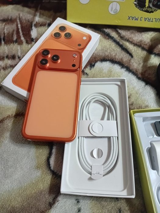 Продам телефон срочно