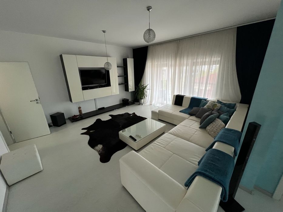 inchiriez apartament 4 camere