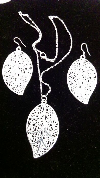 Гердани с перли.Бижутерия,гривни,медальони.