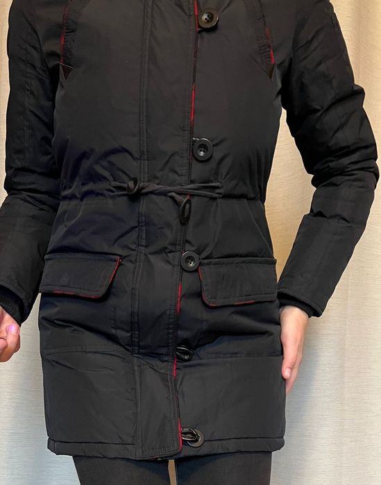 Продаю куртку на девочку/девушку р-р 42-44