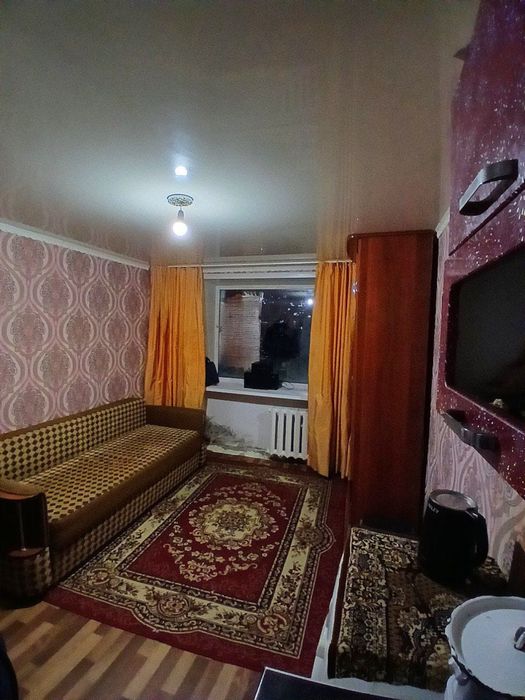 Продам комнату в общяге Короленка 12