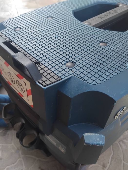 Прахосмукачка Bosch Gas35 AFC Тупалка Сухо Мокро Строителство Гипс КартонПочистване