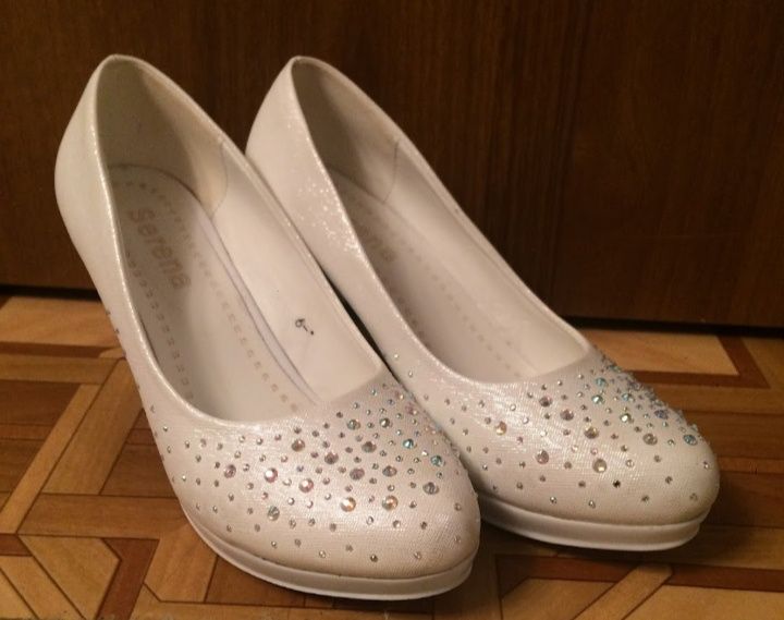 Продам свадебное платье