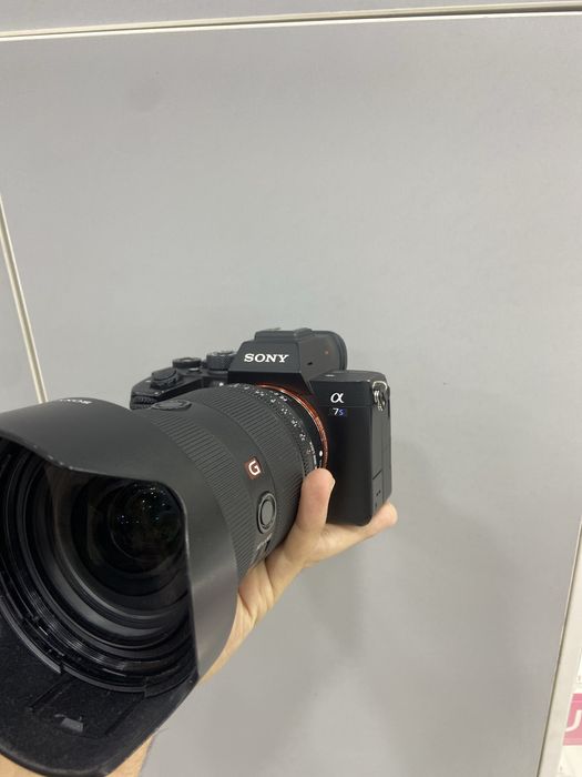 Sony A7S III + Sony 24-70mm F2.8 GM II (2-pokoleniya) | Ideal holat