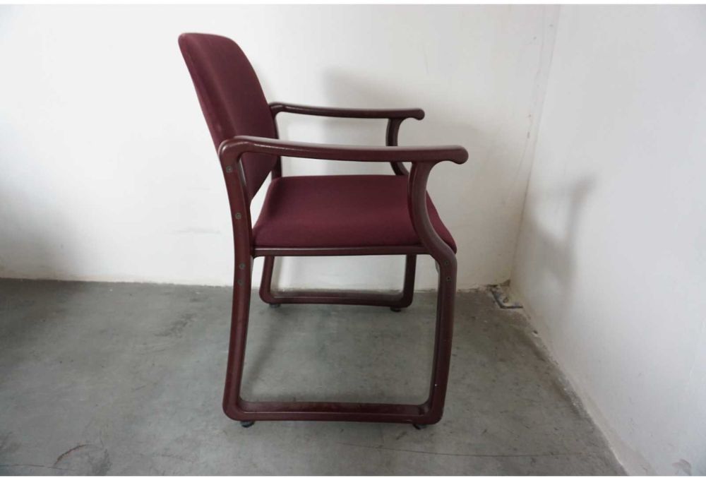 Vand scaune de bucatarie sau sufragerie