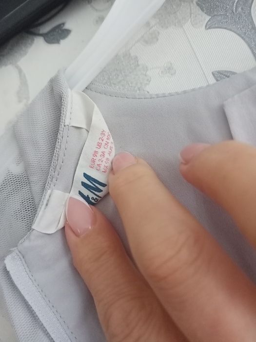 Платье детское розовое, белое.