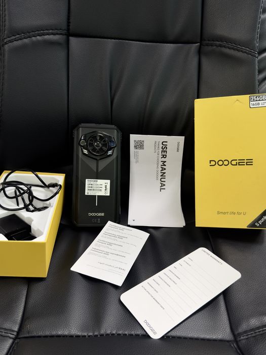 Бронированный телефон Doogee s punk