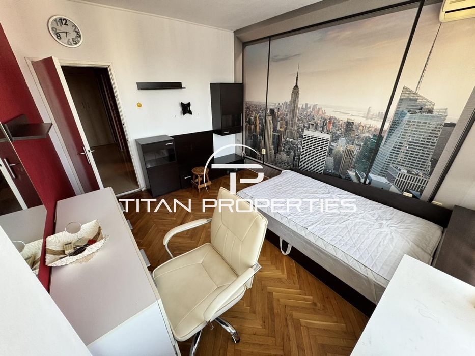 Продава се Тристаен апартамент в Бургас, Братя Миладинови - 86 кв.м за 2059 €/кв.м - Снимка #9