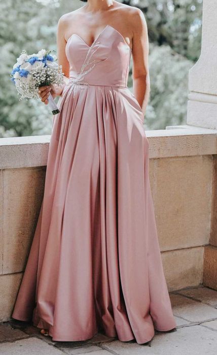 Rochie de ocazie elegantă – mărimea S-M – stare impecabilă