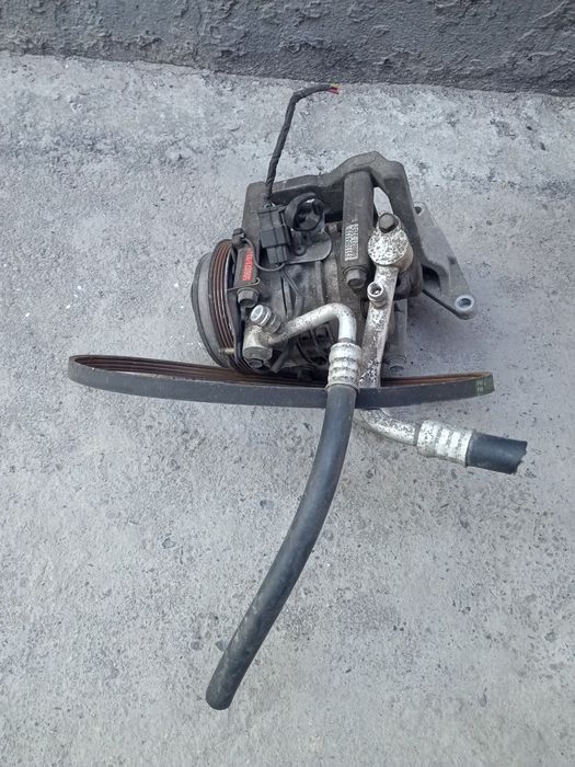 Компрессор кондиционера Subaru