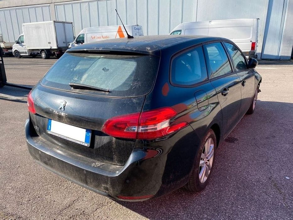Dezmembrez Peugeot 308  2018