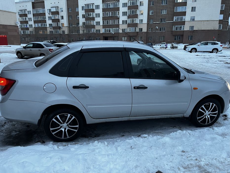 Lada granta автомат продам срочно
