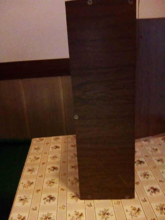 пощенска кутия от пдч с малка секретна бравичка с две ключета