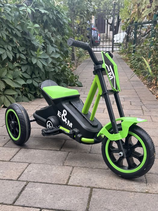 Bicicleta copii verde noua