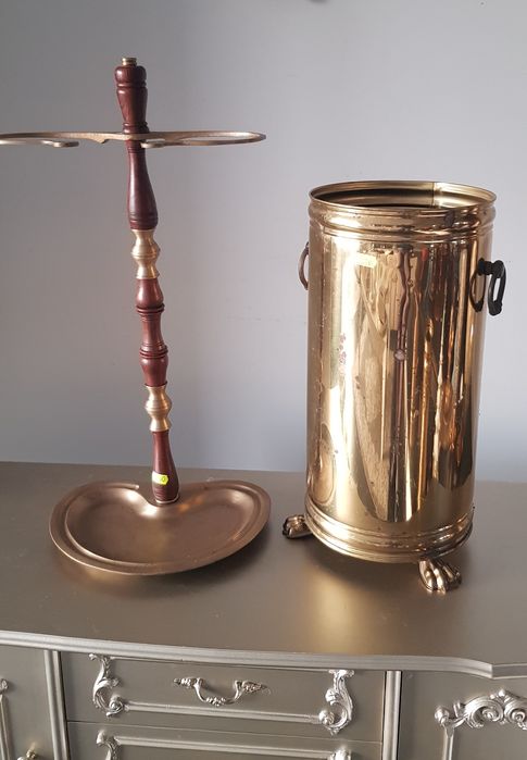 Suport vechi din alamă,  pentru umbrele